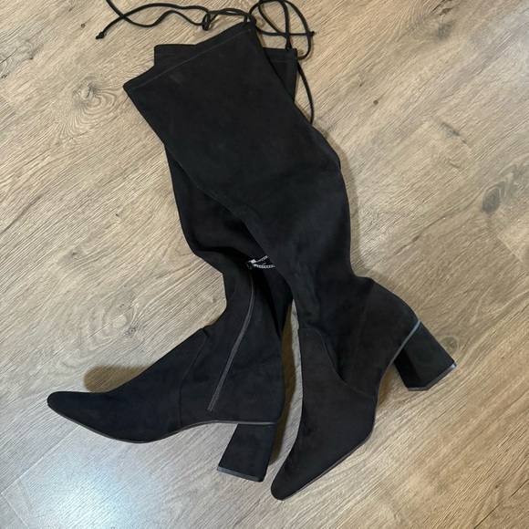 NWOB $99 Gianni Bini
Laredo Stretch Fabric Over-the-Knee Block Heel Boots SZ 11 - Picture 3 of 9